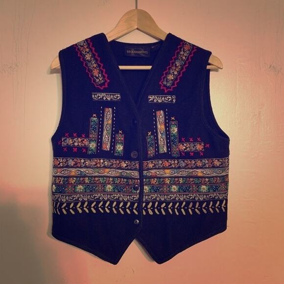 Vintage requirements brand embroidered vest! - Picture 1 of 4